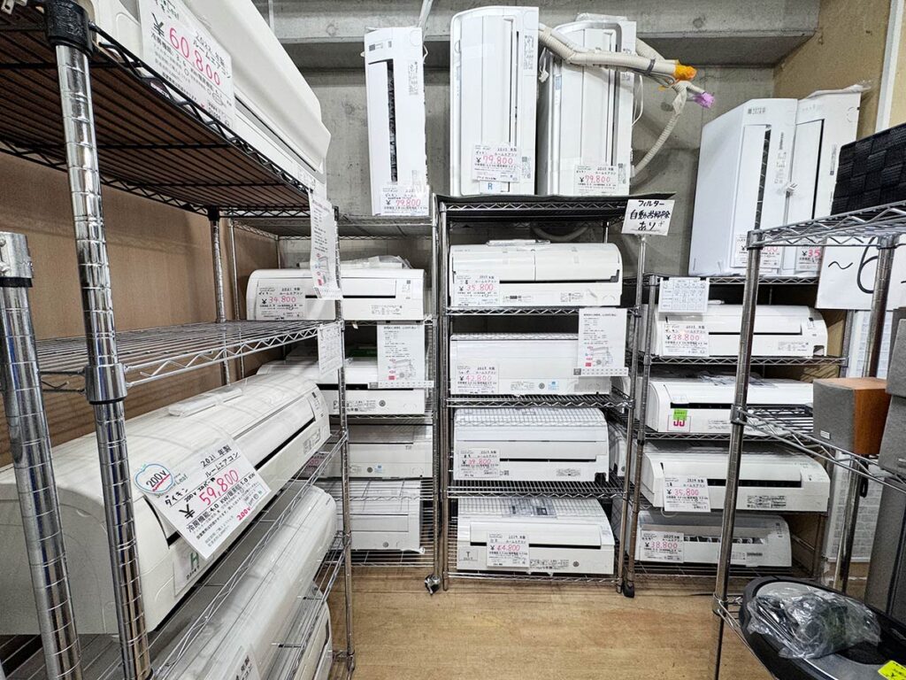 サウスリーフは中古エアコンの在庫が多数！